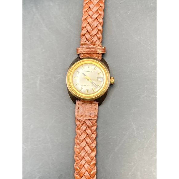VTG Timex Womens Wind Up Mechanical Watch 28mm with Date Indicator Adjustable - Picture 6 of 11